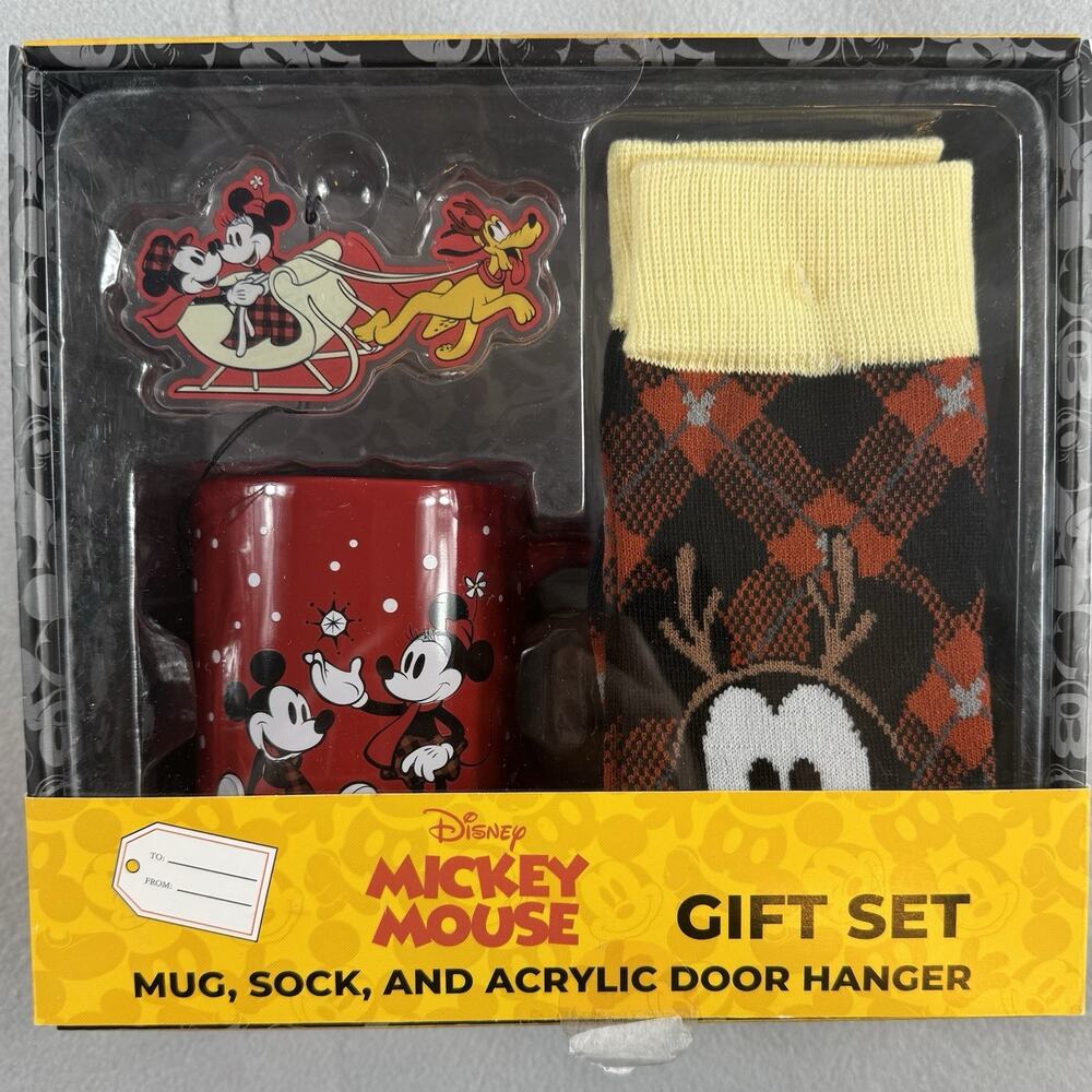 Disney Mickey Mouse Limited Edition Christmas Gift Set Mug Socks Door Hanger NIB
